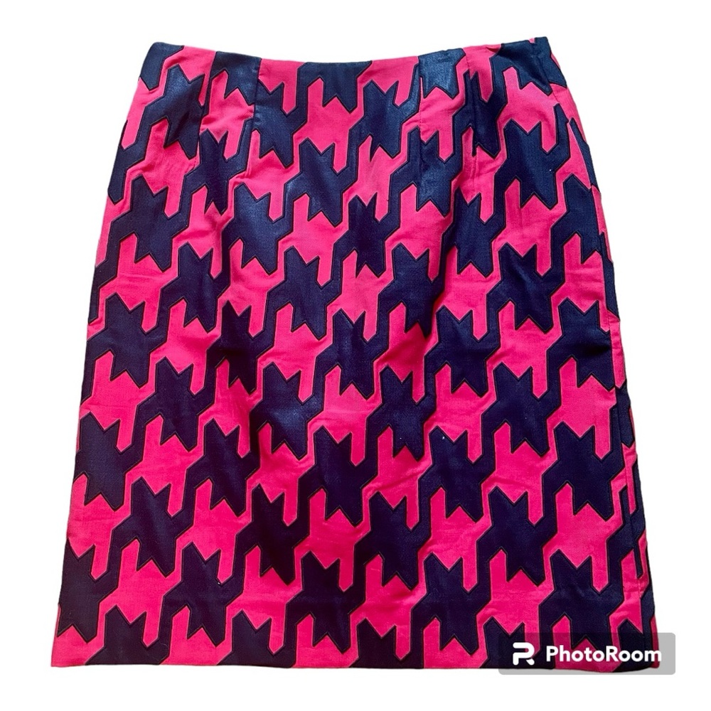 CARLISLE | red & black | size 4 | knee length | luxury skirt | side zipper | EUC
